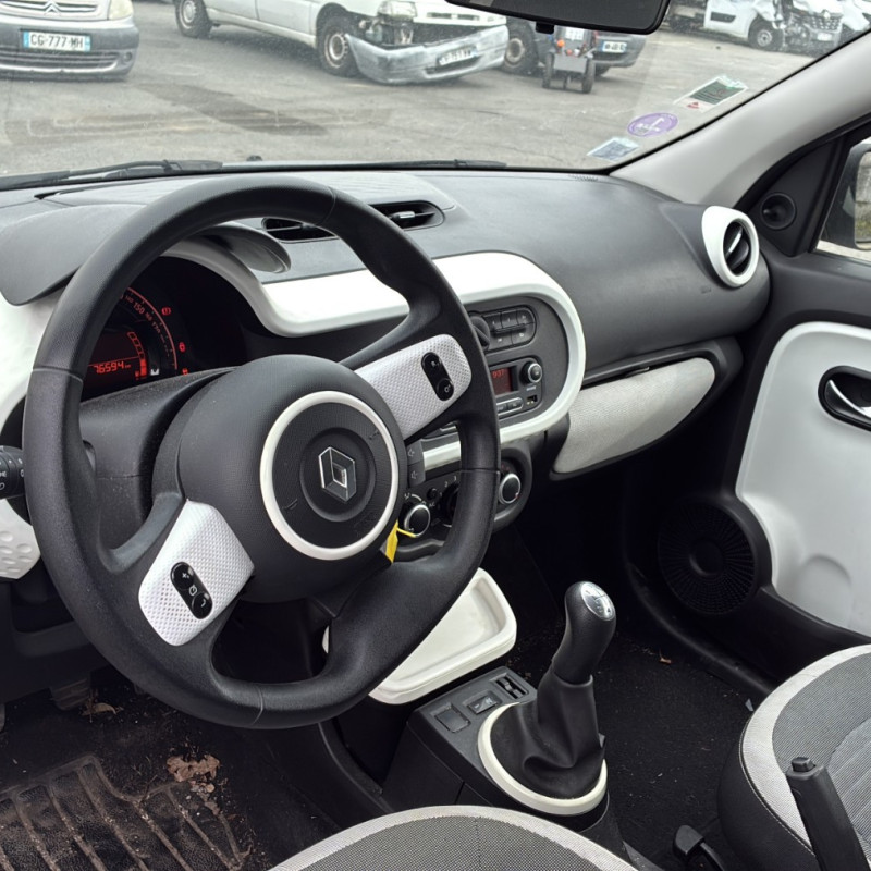 RENAULT TWINGO 3 PHASE 1 1.0i - 12V SCE 70 Photo n°12