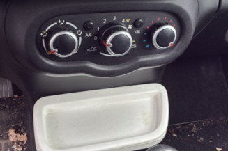 RENAULT TWINGO 3 PHASE 1 1.0i - 12V SCE 70