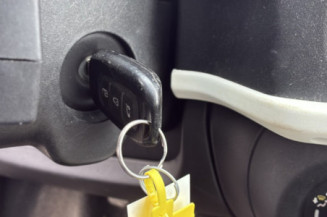 RENAULT TWINGO 3 PHASE 1 1.0i - 12V SCE 70