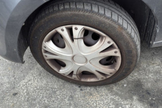 RENAULT TWINGO 3 PHASE 1 1.0i - 12V SCE 70