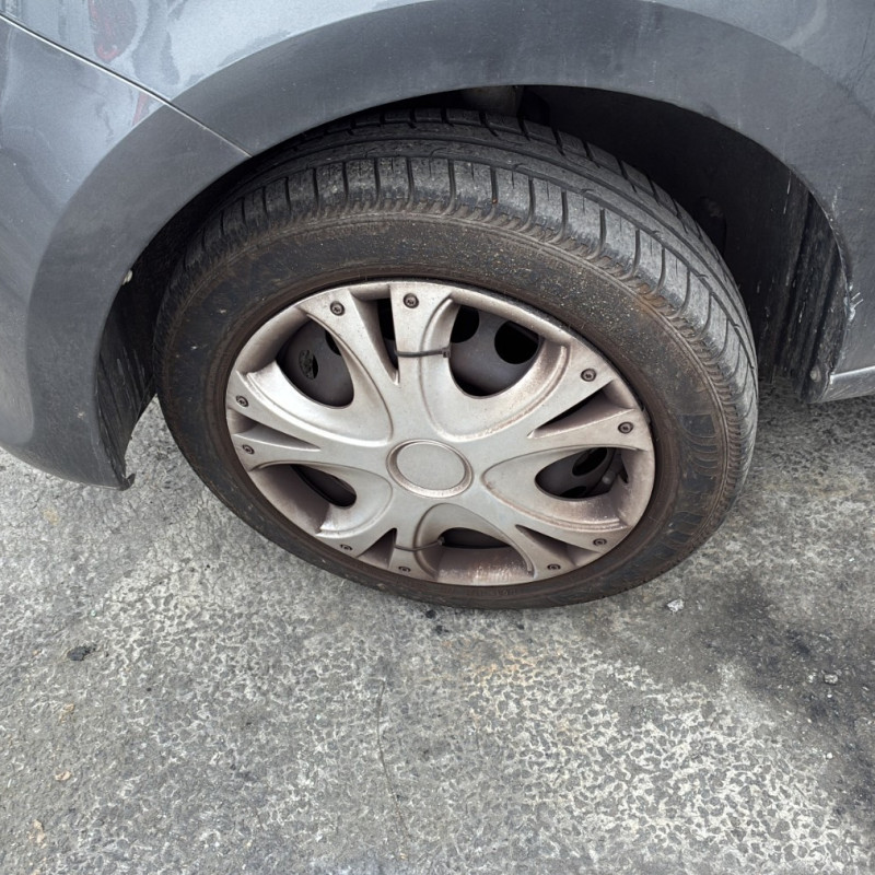 RENAULT TWINGO 3 PHASE 1 1.0i - 12V SCE 70 Photo n°22