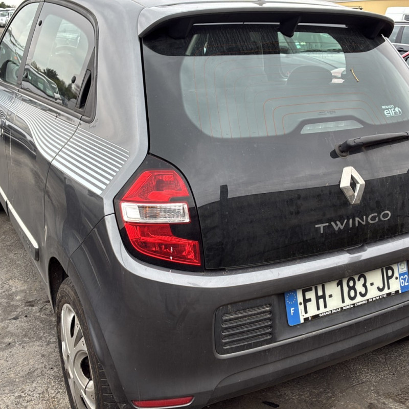 RENAULT TWINGO 3 PHASE 1 1.0i - 12V SCE 70 Photo n°28