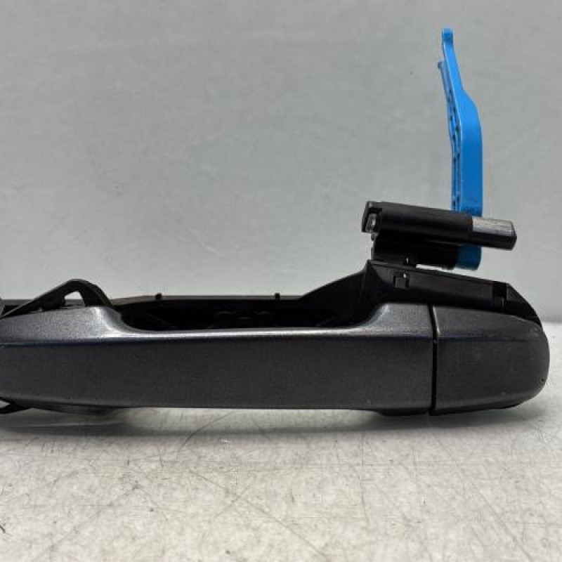 Poignee porte arriere gauche TOYOTA YARIS 3 Photo n°1