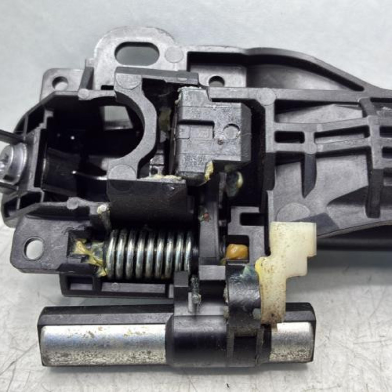 Poignee porte avant droit TOYOTA YARIS 3 Photo n°4