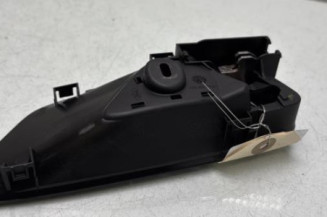 Poignee interieur avant droit FORD PUMA 2