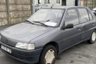 Poignee porte avant gauche PEUGEOT 106