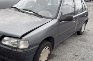 Poignee porte avant gauche PEUGEOT 106