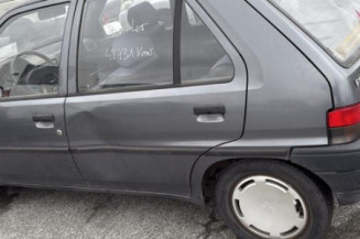 Poignee porte avant gauche PEUGEOT 106