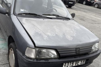 Poignee porte avant gauche PEUGEOT 106