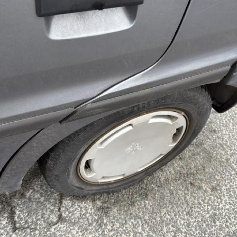 Poignee porte avant gauche PEUGEOT 106 Photo n°15