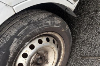 Poignee interieur porte de coffre droite OPEL VIVARO 1