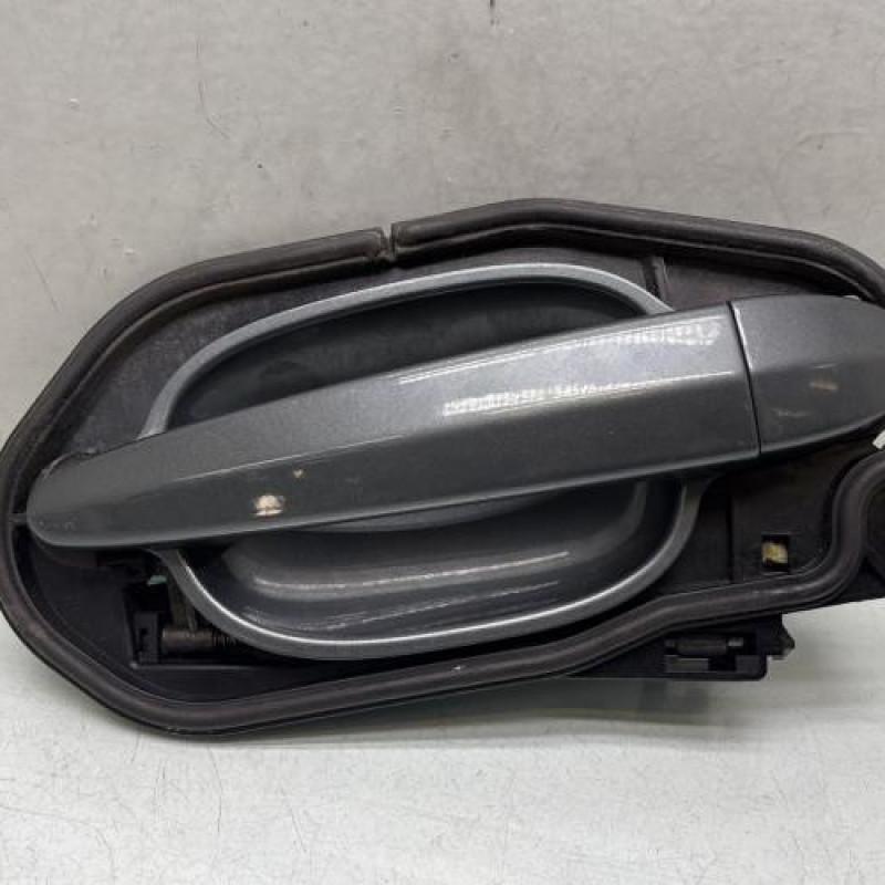 Poignee porte avant droit BMW SERIE 5 E60 Photo n°2