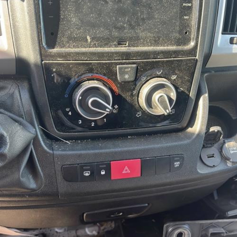 Poignee porte avant gauche FIAT DUCATO 3 Photo n°14