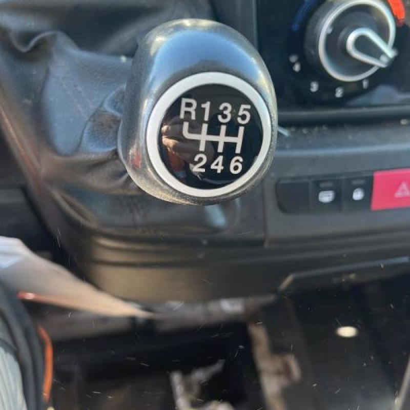 Poignee interieur porte de coffre droite FIAT DUCATO 3 Photo n°11