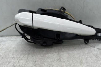 Poignee porte avant droit BMW X3 F25 Photo n°1