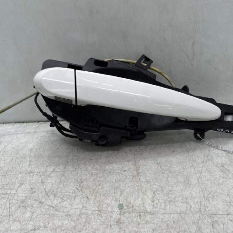 Poignee porte avant droit BMW X3 F25 Photo n°1