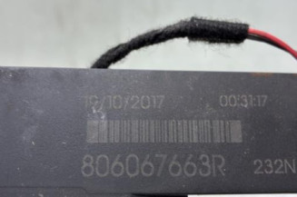 Poignee porte arriere droit RENAULT MEGANE 4