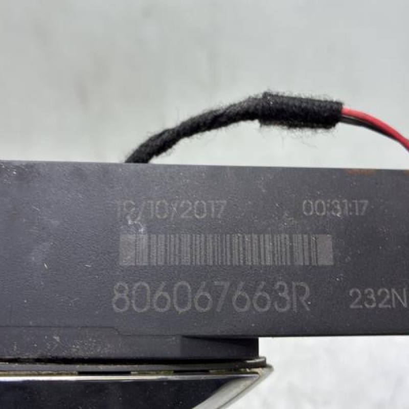 Poignee porte arriere droit RENAULT MEGANE 4 Photo n°3