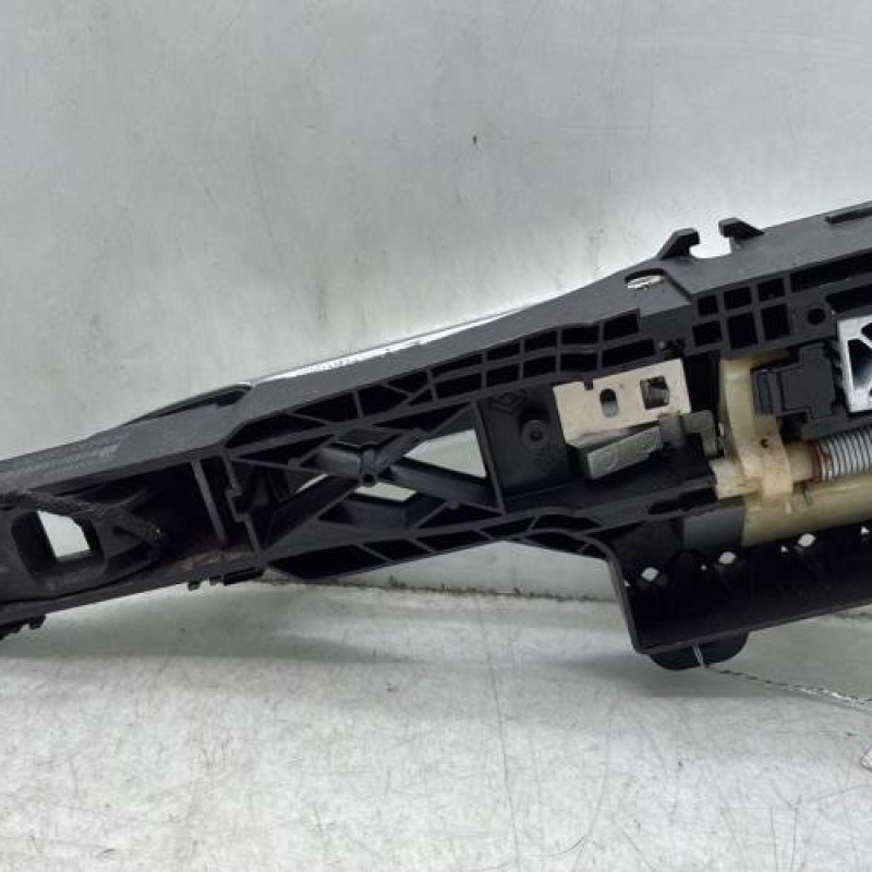 Poignee porte arriere droit RENAULT MEGANE 4 Photo n°4