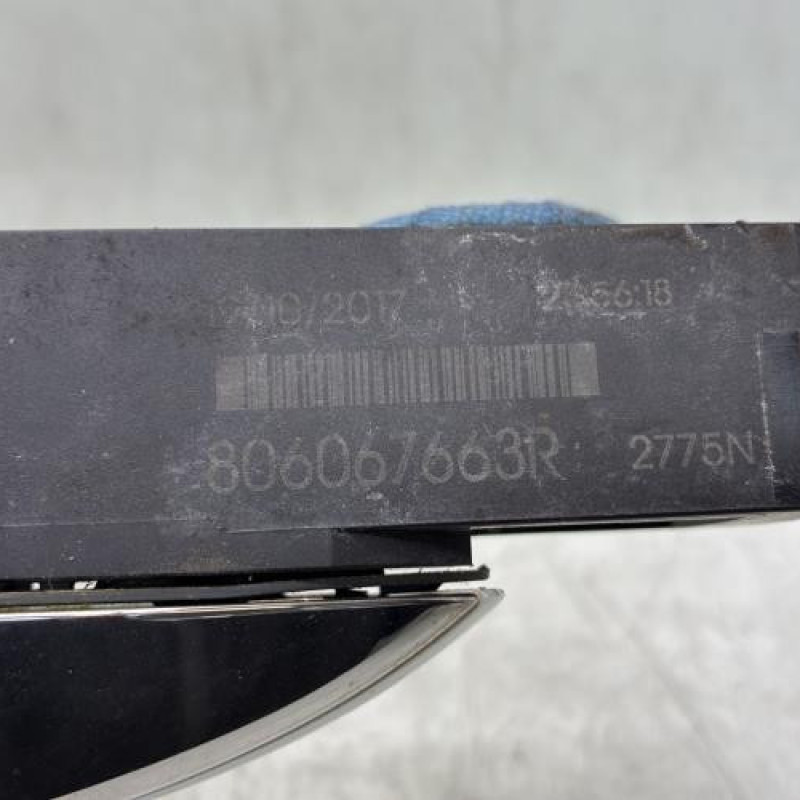 Poignee porte avant droit RENAULT MEGANE 4 Photo n°2