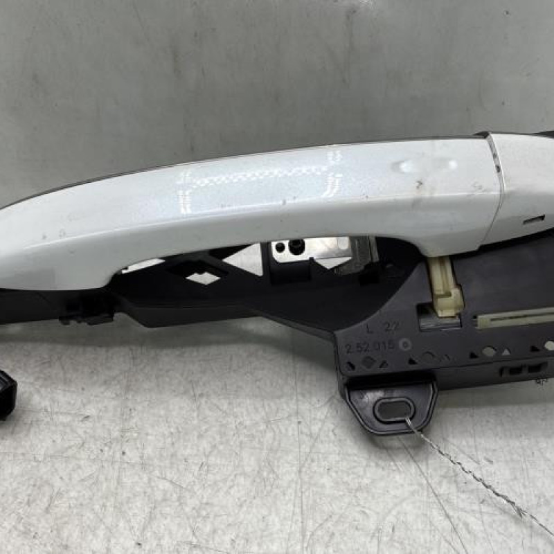 Poignee porte avant gauche RENAULT MEGANE 4 Photo n°1