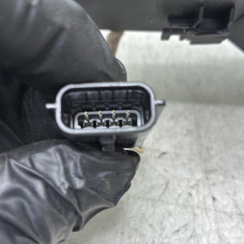 Poignee porte avant gauche RENAULT MEGANE 4 Photo n°2