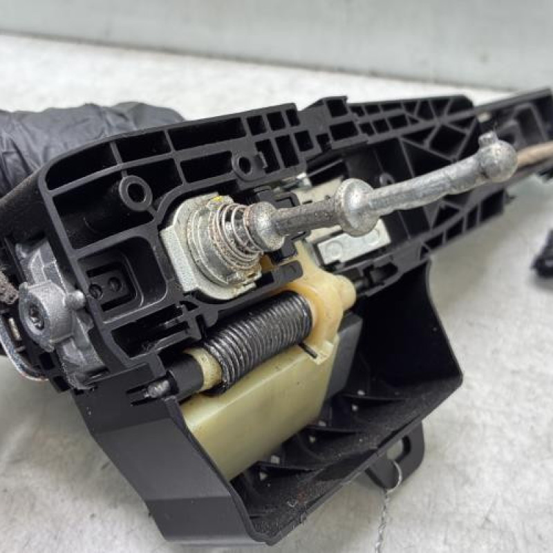 Poignee porte avant gauche RENAULT MEGANE 4 Photo n°4