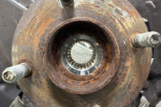 Pivot de moyeu avant gauche FORD FIESTA 7