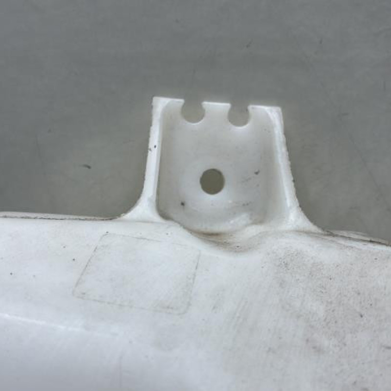 Vase de lave glace FORD FIESTA 7 Photo n°3