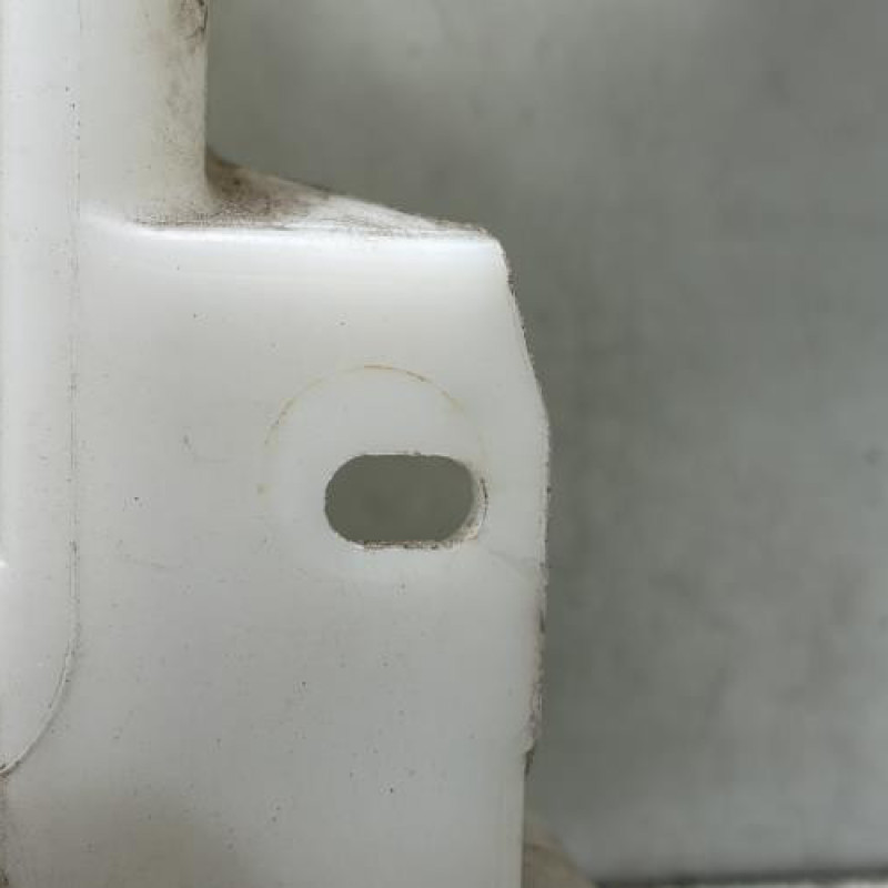 Vase de lave glace FORD FIESTA 7 Photo n°4