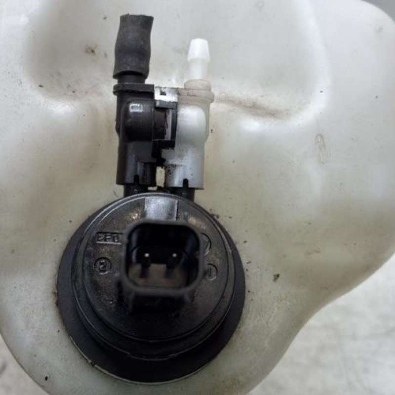 Vase de lave glace FORD FIESTA 7 Photo n°6