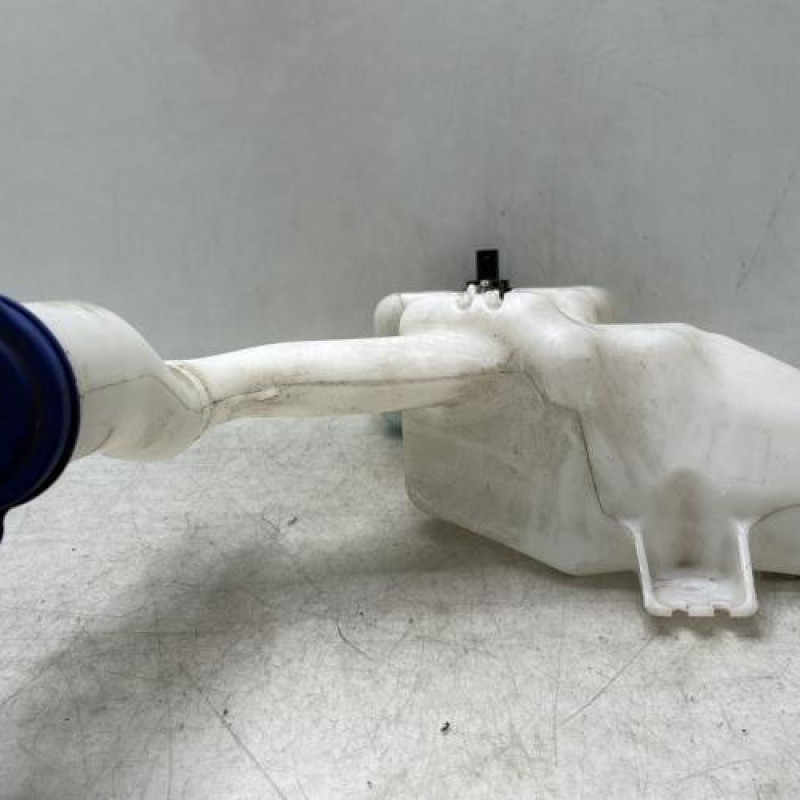 Vase de lave glace FORD FIESTA 7 Photo n°7