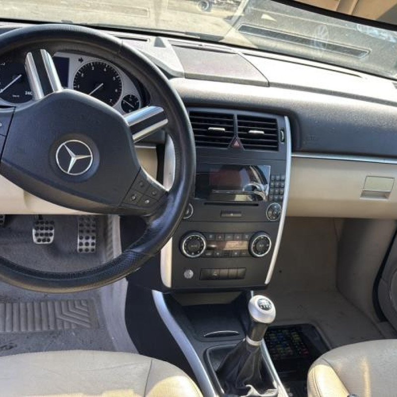 Vase de lave glace MERCEDES CLASSE B 245 Photo n°16