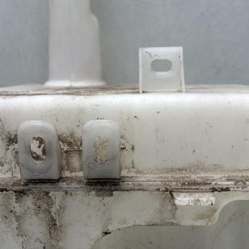 Vase de lave glace KIA CEE-D 1 Photo n°4