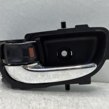 Poignee interieur arriere gauche TOYOTA YARIS 3 Photo n°1