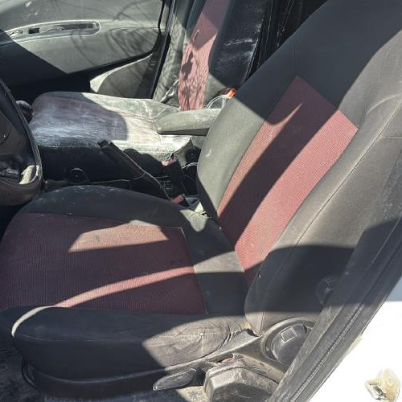 Poignee interieur porte de coffre droite FIAT DOBLO 2 Photo n°15