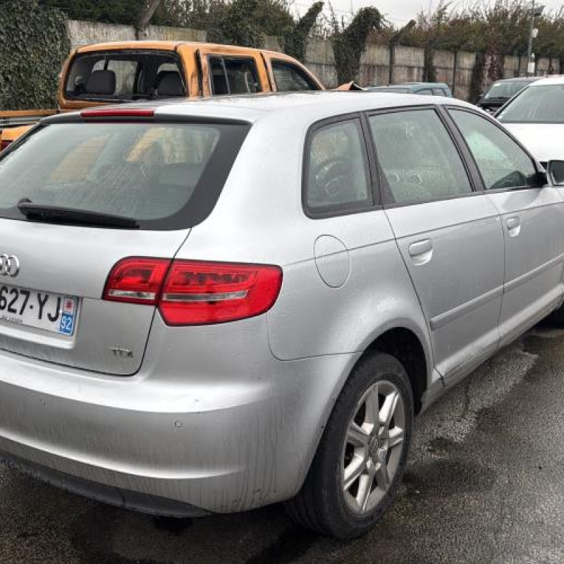 Vase de lave glace AUDI A3 2 Photo n°8