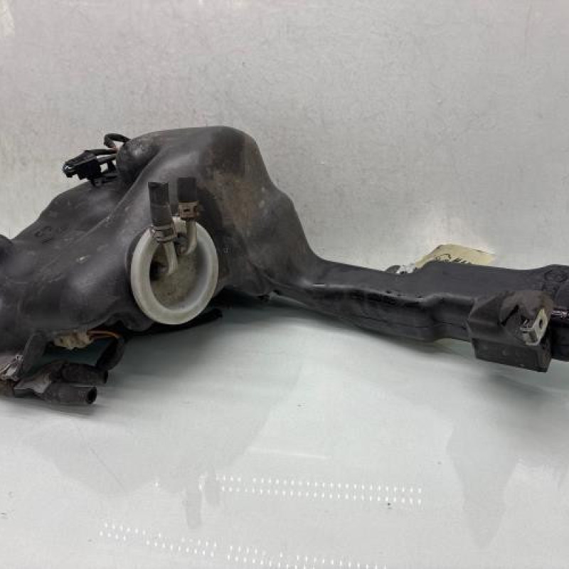 Vase de lave glace MERCEDES CLASSE E 212 Photo n°2