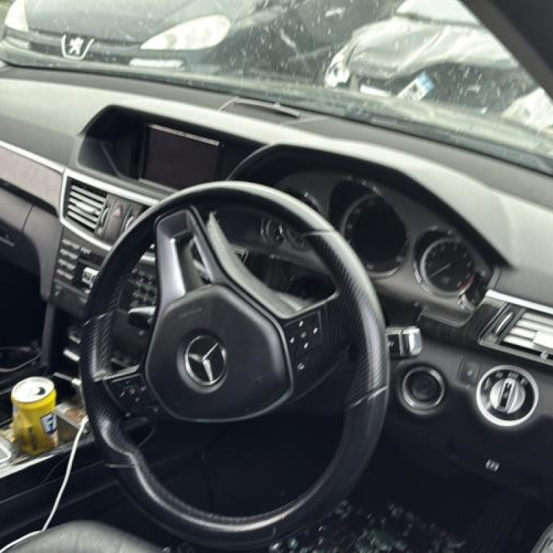 Vase de lave glace MERCEDES CLASSE E 212 Photo n°12