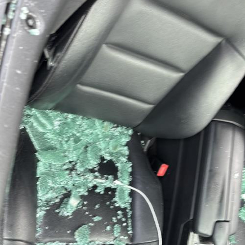 Vase de lave glace MERCEDES CLASSE E 212 Photo n°14