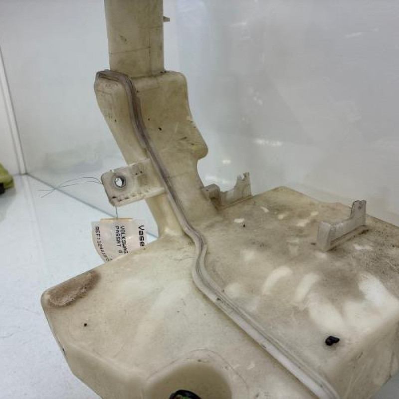 Vase de lave glace VOLKSWAGEN PASSAT 6 Photo n°3