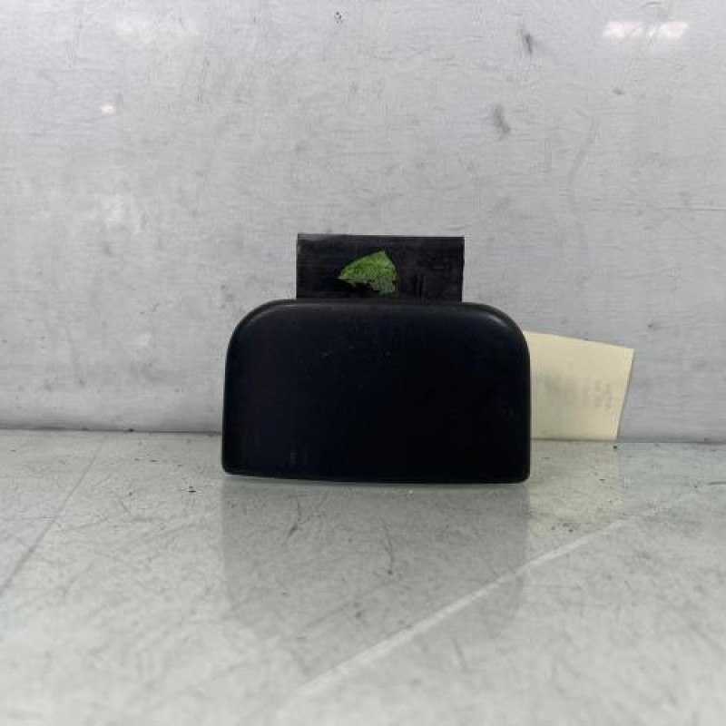 Poignee porte avant gauche PEUGEOT PARTNER 1 Photo n°1