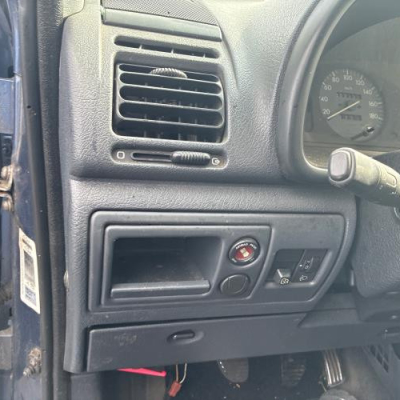 Poignee porte avant gauche PEUGEOT PARTNER 1 Photo n°16