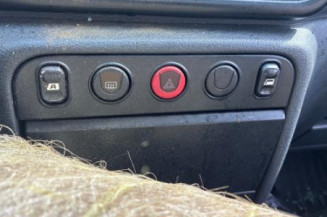 Poignee porte avant gauche PEUGEOT PARTNER 1