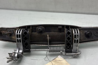 Poignee porte arriere droit DACIA SANDERO 1