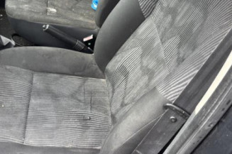 Poignee porte arriere droit DACIA SANDERO 1