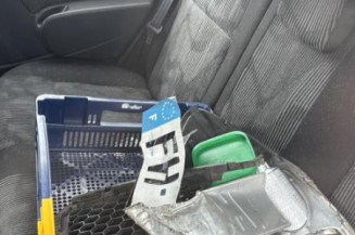 Poignee porte arriere droit DACIA SANDERO 1