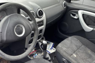 Poignee interieur arriere gauche DACIA SANDERO 1