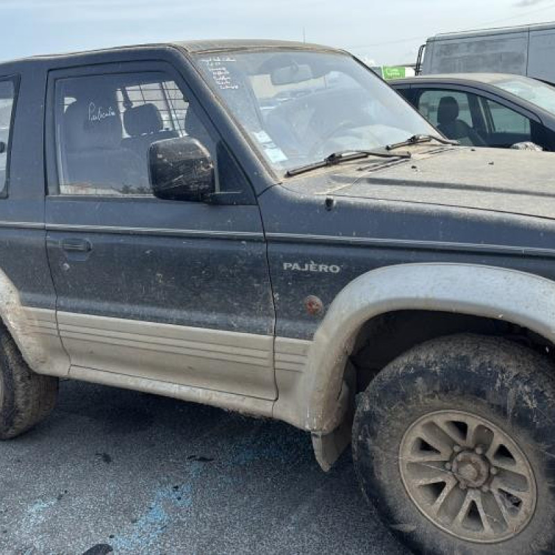 Vase de lave glace MITSUBISHI PAJERO 2 Photo n°11