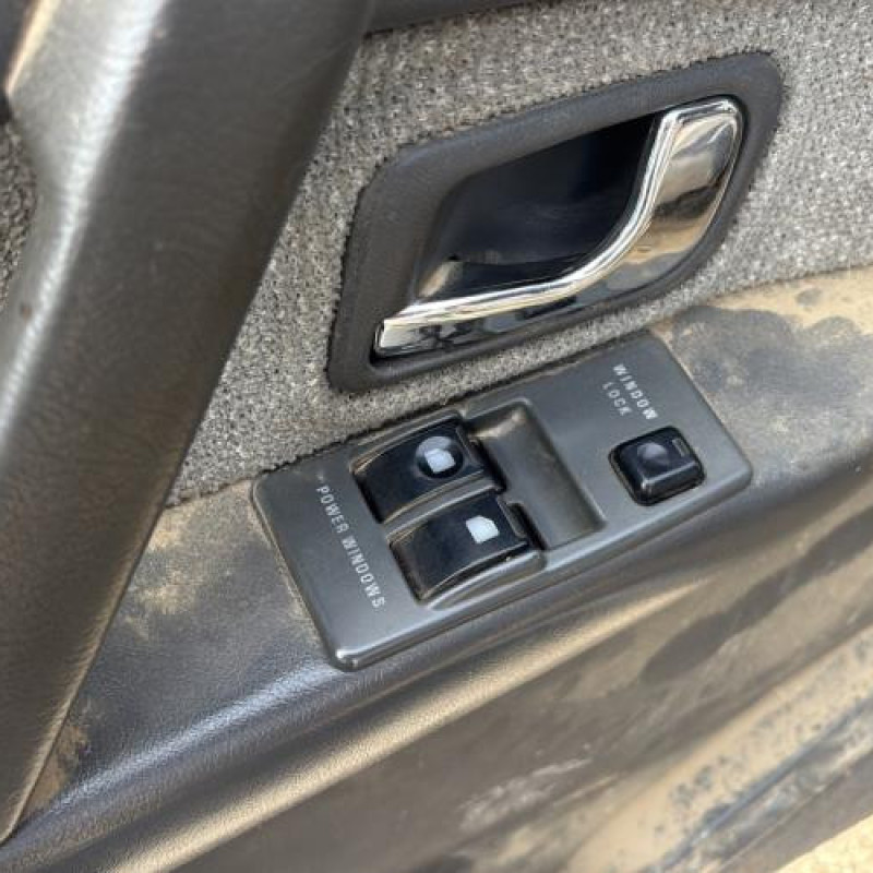 Vase de lave glace MITSUBISHI PAJERO 2 Photo n°14